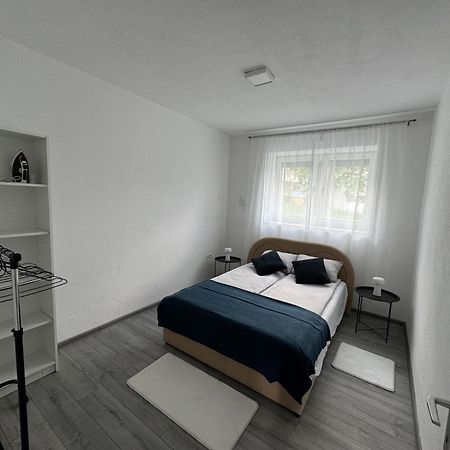 Апартаменти Apartman Mia Яйце Екстер'єр фото